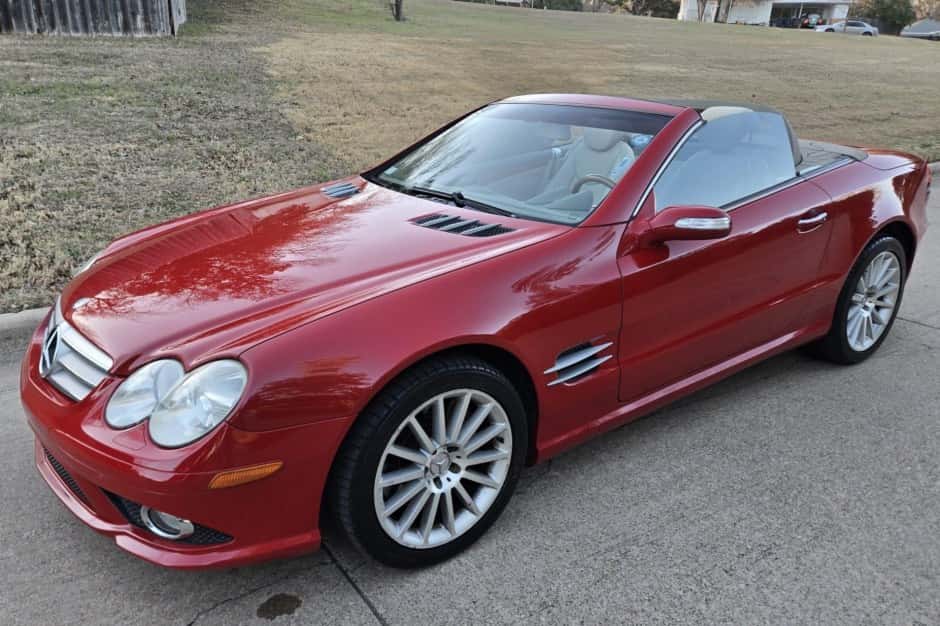 2008 Mercedes-Benz R230 SL sold for $10,750