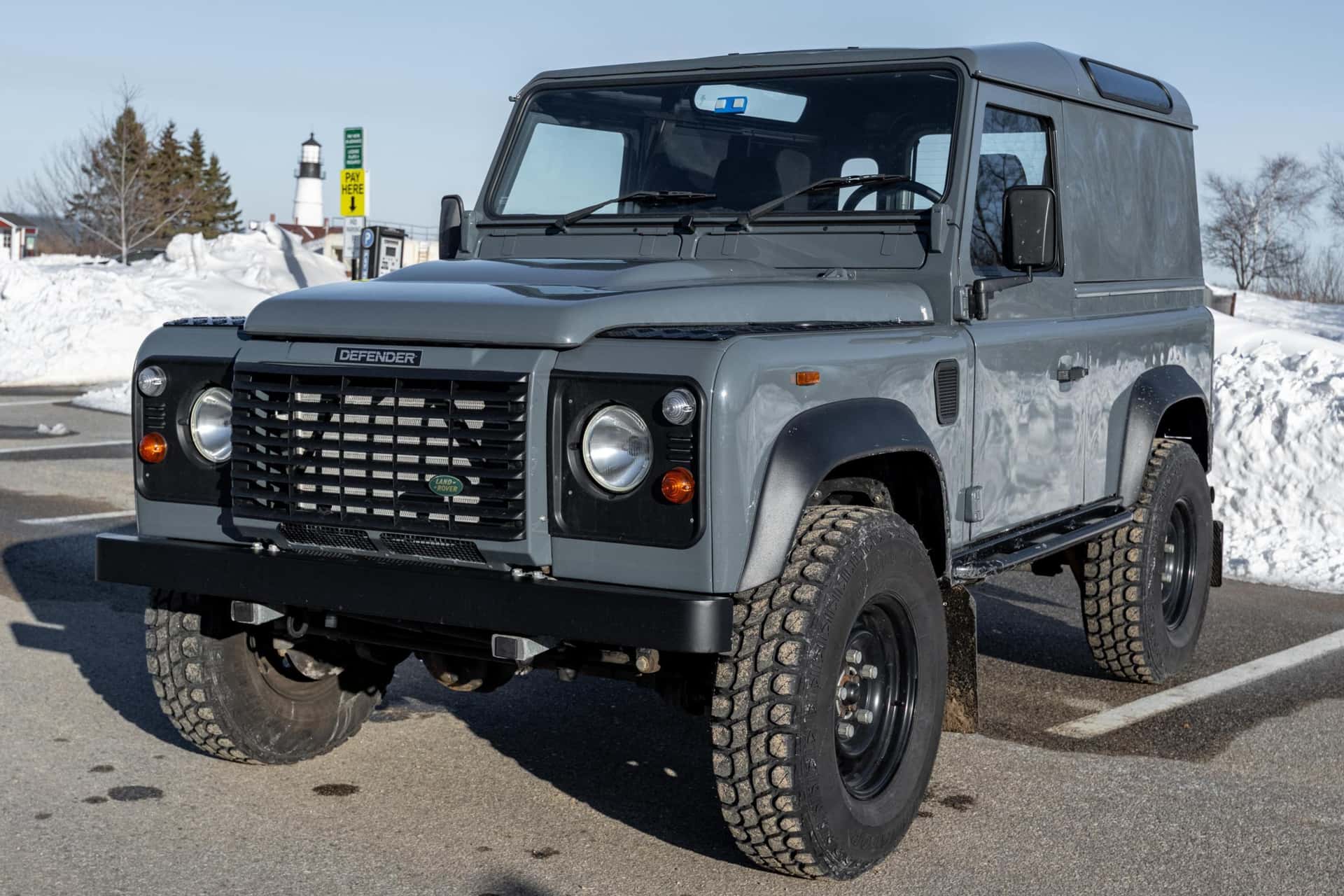 1991 Land Rover Defender sold for $49,000