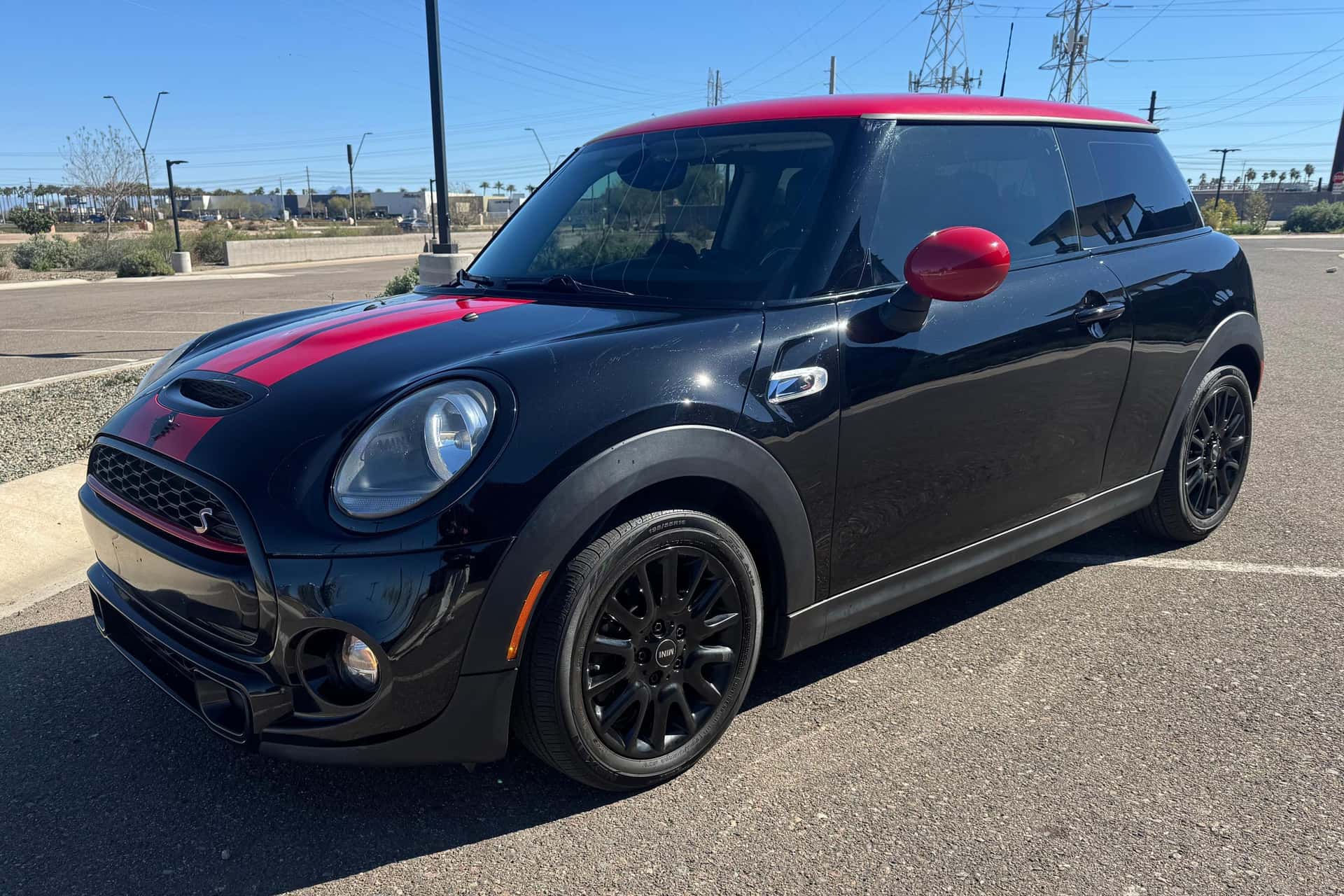 2019 MINI Cooper sold for $10,001