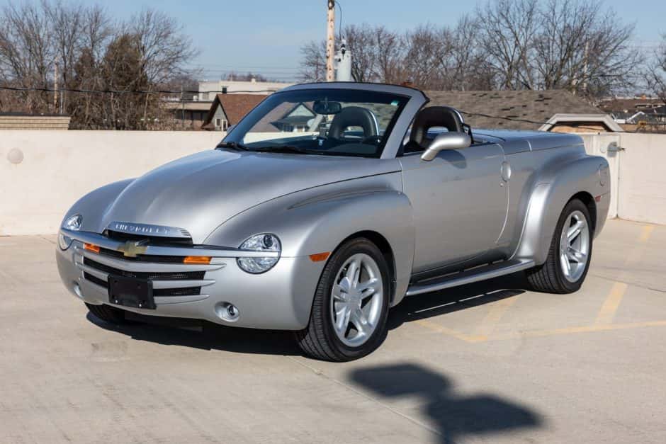 2004 Chevrolet SSR sold for $29,251