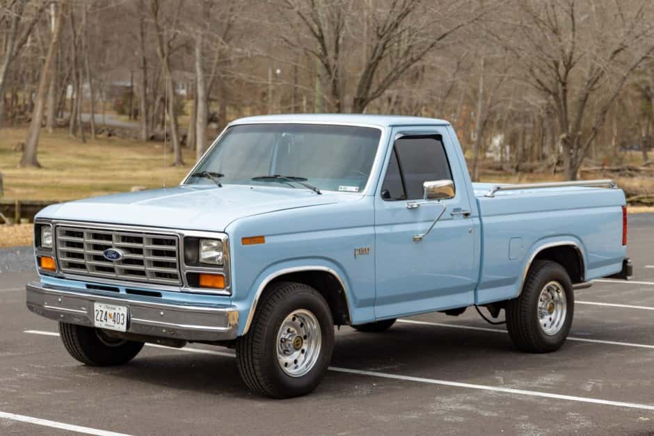 1985 Ford F-Series 1980-1986 sold for $12,030