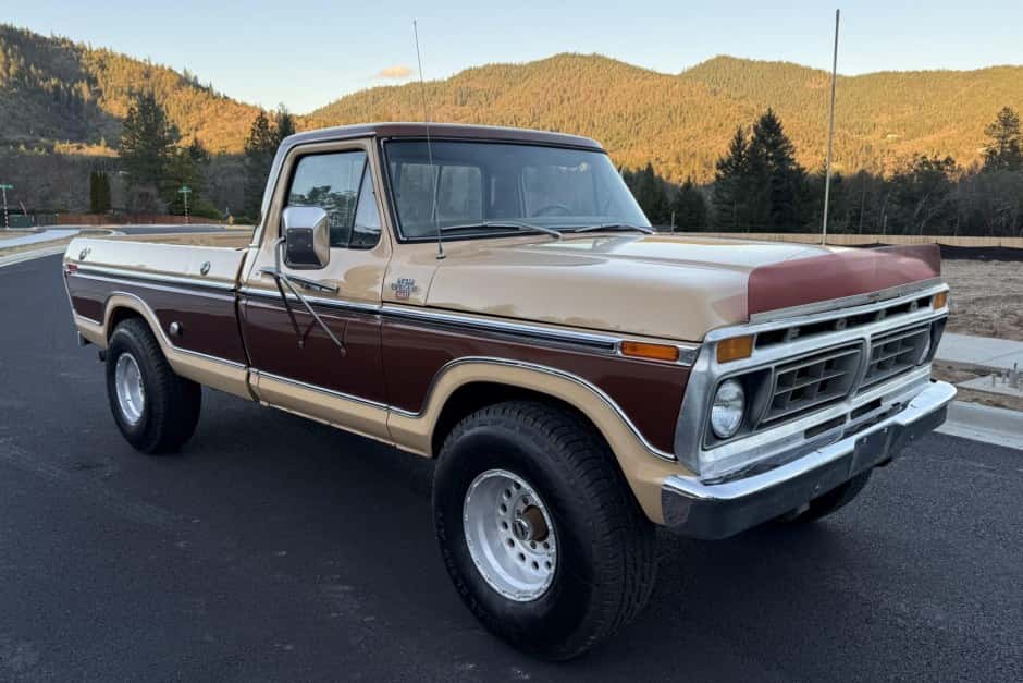 1977 Ford F-Series 1973-1979 sold for $16,000