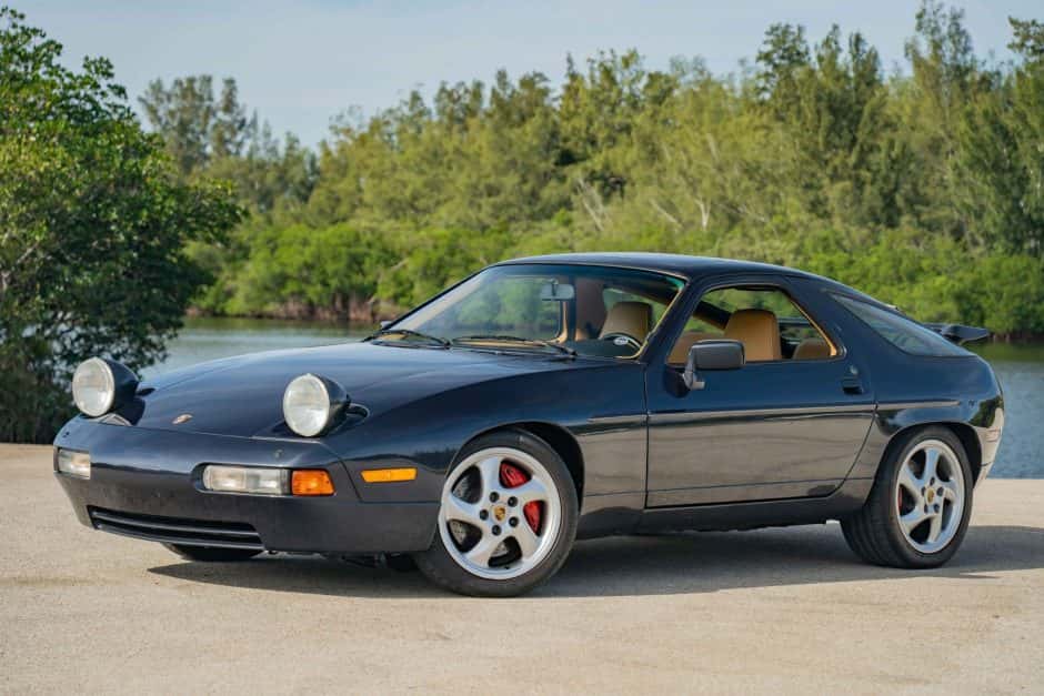 1987 Porsche 928 sold for $27,000