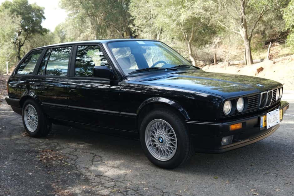 1994 BMW E30 3-Series Touring sold for $24,850