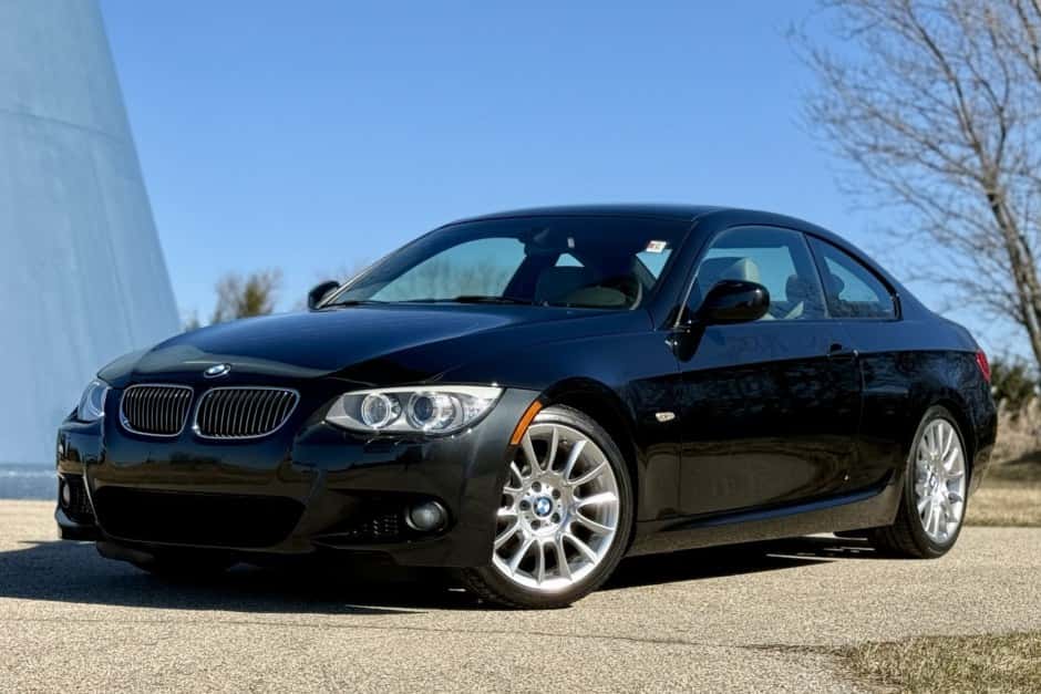 2011 BMW E92/E93 3-Series Coupe & Convertible sold for $25,000
