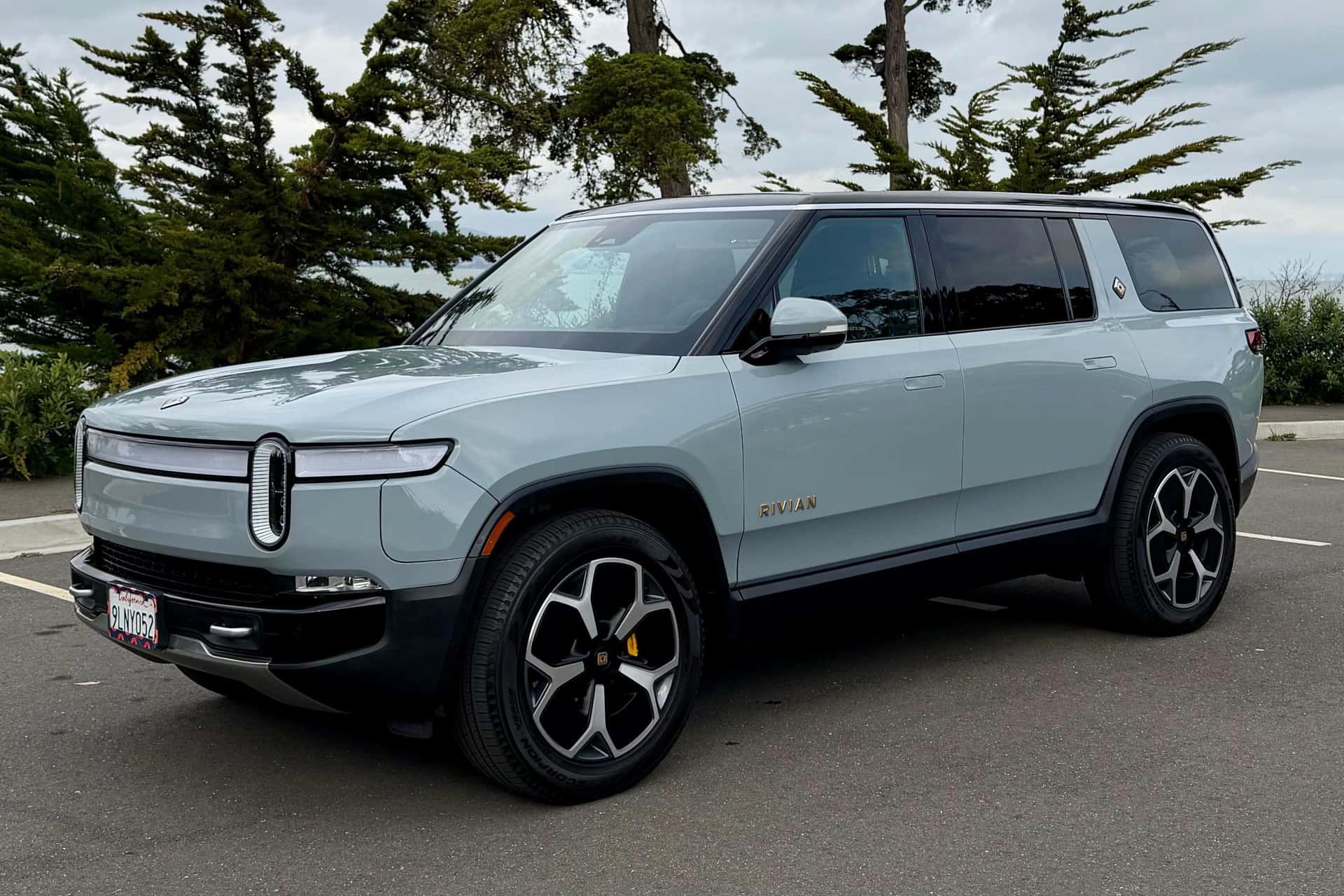 2024 Rivian R1S sold for $61,000