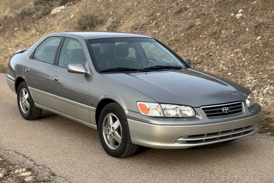 2001 Toyota Camry sold for $10,250