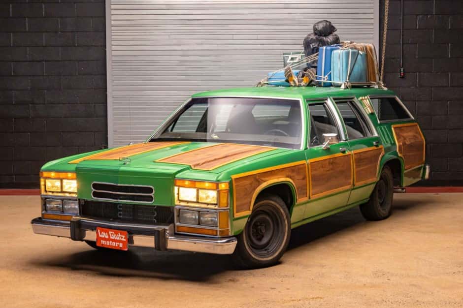 1987 Ford Crown Victoria sold for $24,500