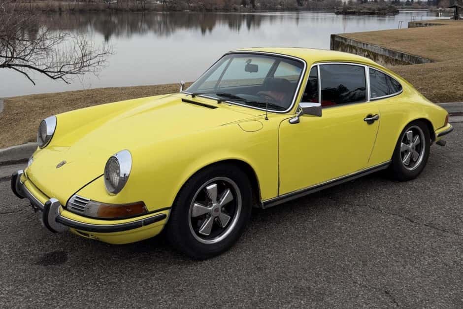 1972 Porsche LWB 911T (1969-1973) sold for $41,500