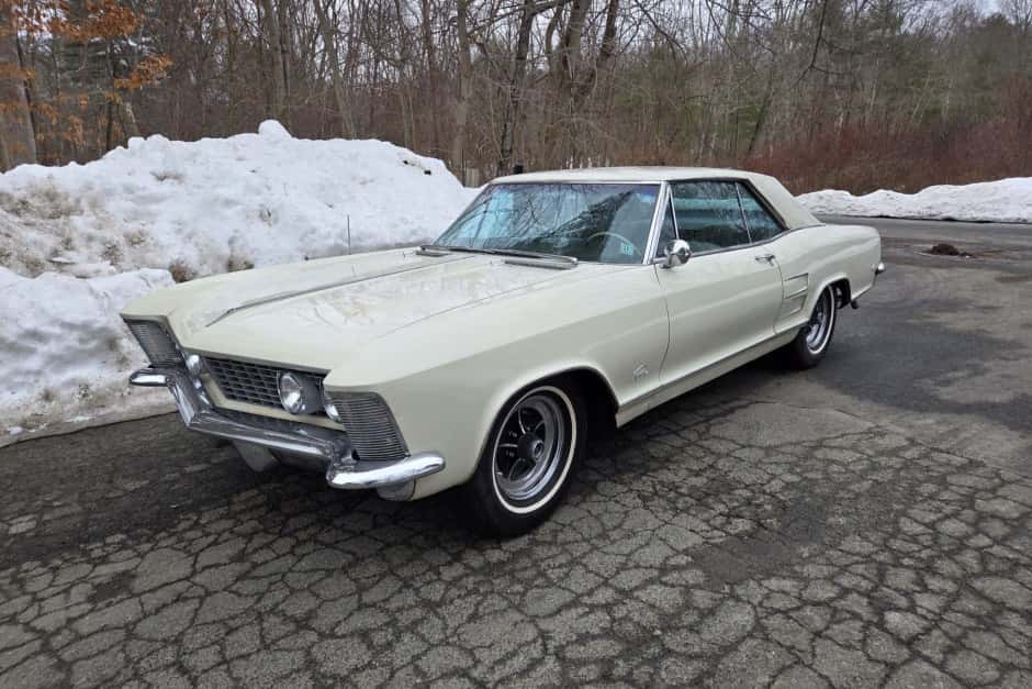 1963 Buick Riviera sold for $14,695