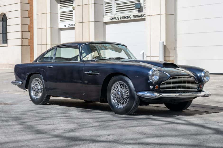 1961 Aston Martin DB4 sold for $169,500
