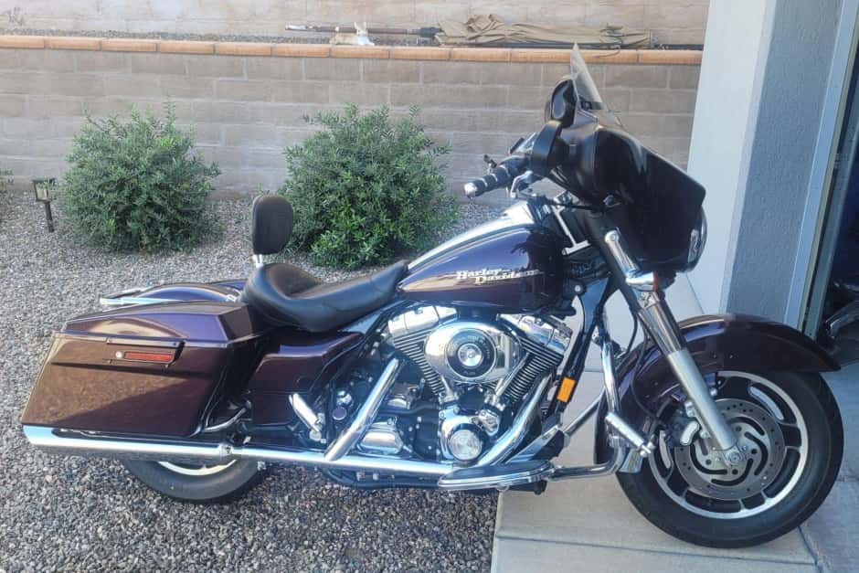 2006 Harley-Davidson Touring sold for $6,500
