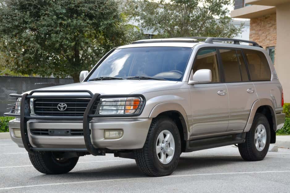 1999 Toyota Land Cruiser 100-Series sold for $19,000