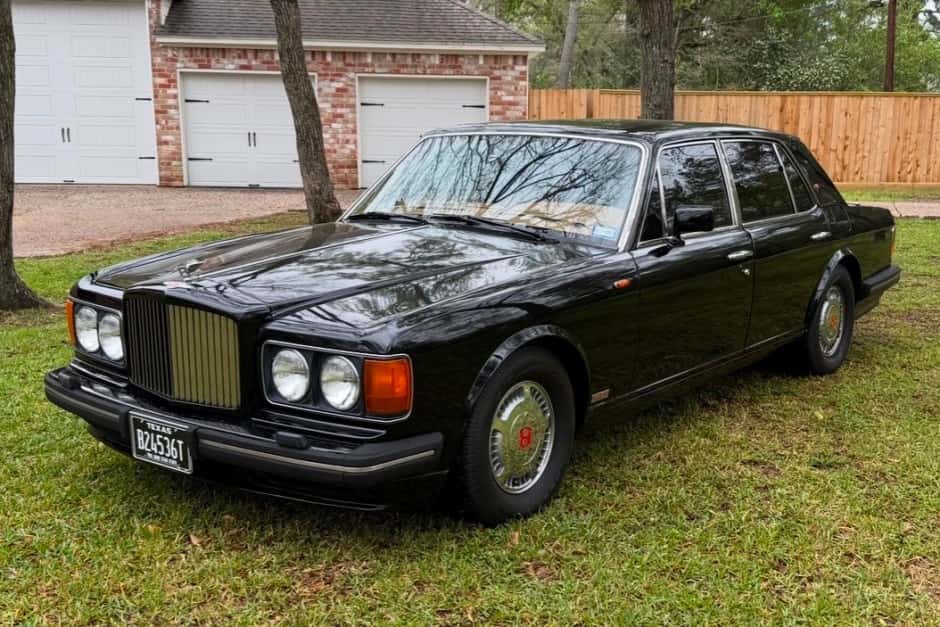 1991 Bentley SZ Saloon sold for $9,700