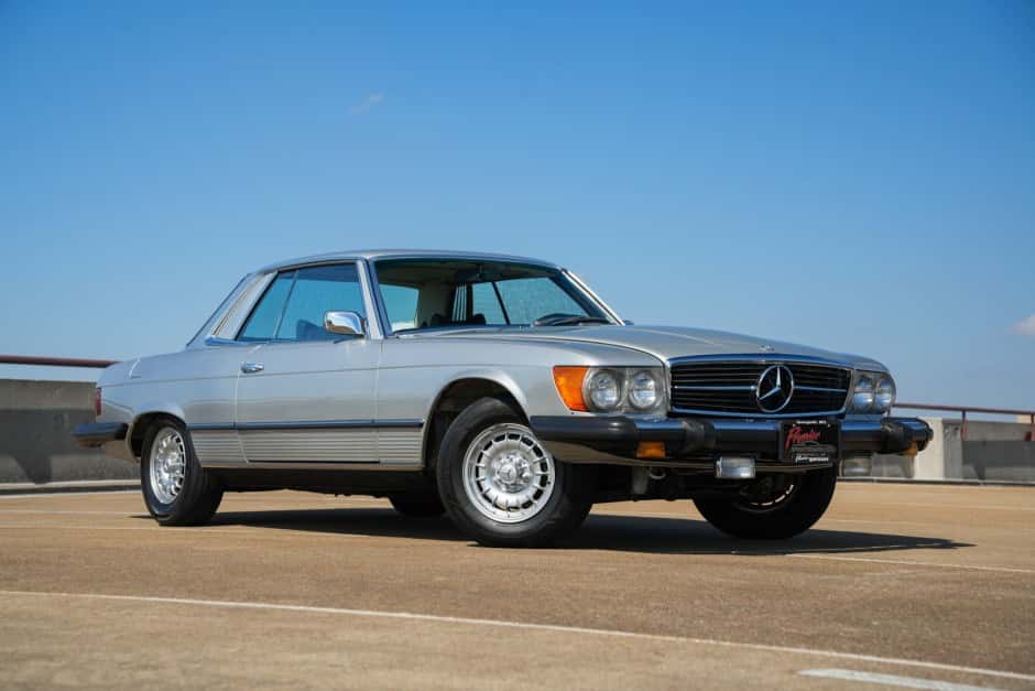 1975 Mercedes-Benz C107 SLC sold for $9,600