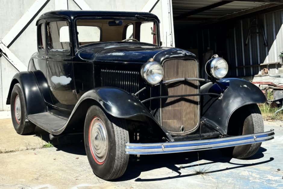 1932 Ford Hot Rod sold for $30,000