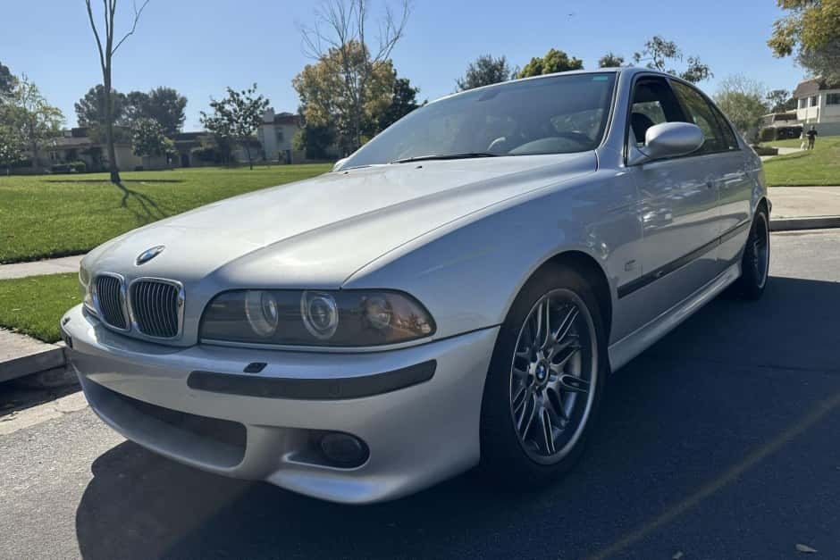 2002 BMW E39 M5 sold for $28,289
