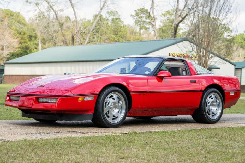 1990 Chevrolet Corvette C4 ZR-1 sold for $27,250