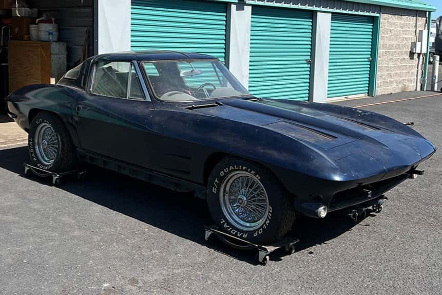 1963 Chevrolet Corvette C2 (1963) sold for $105,000