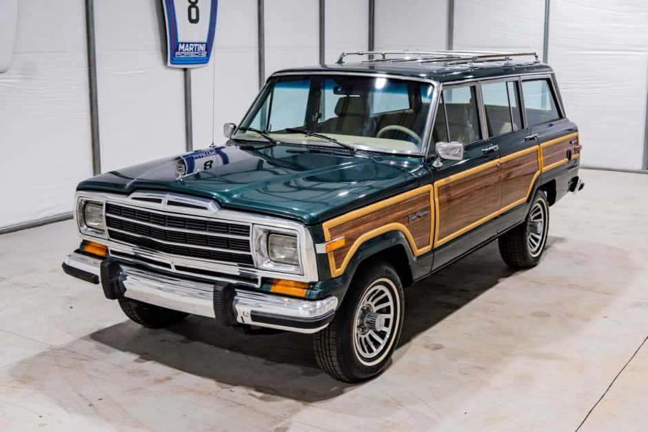 1991 Jeep SJ Grand Wagoneer sold for $62,500