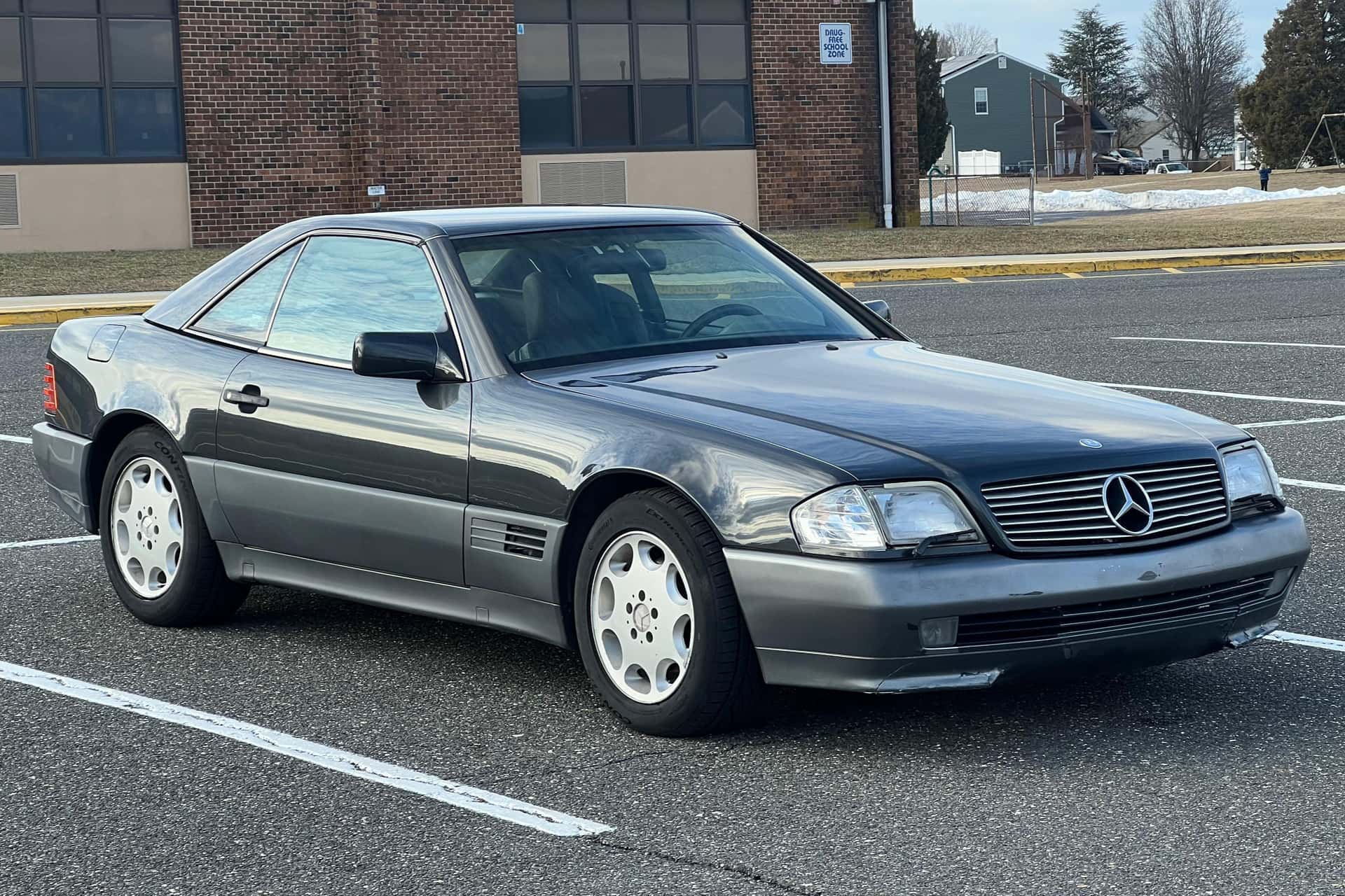 1995 Mercedes-Benz R129 SL sold for $5,100