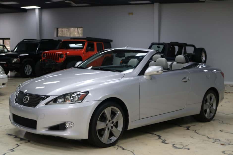 2011 Lexus IS sold for $17,500