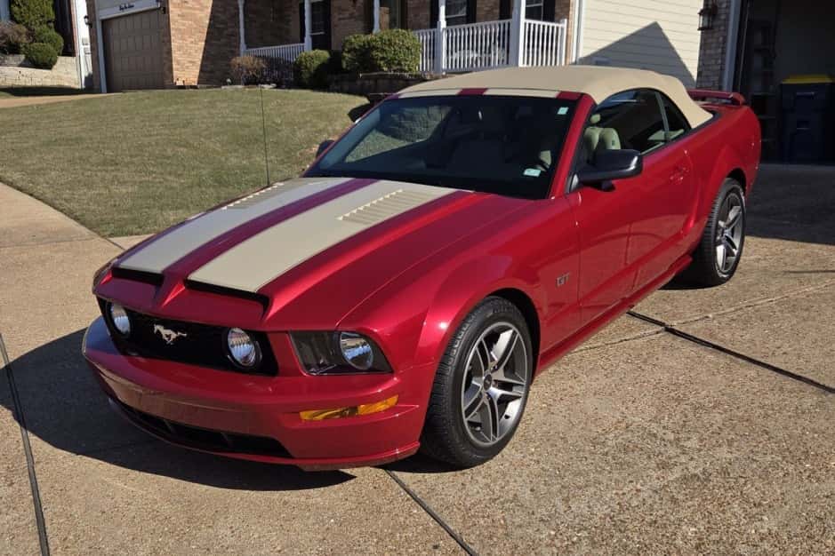 2008 Ford Mustang S197 2005-2014 sold for $18,250