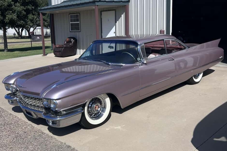 1960 Cadillac DeVille sold for $55,060