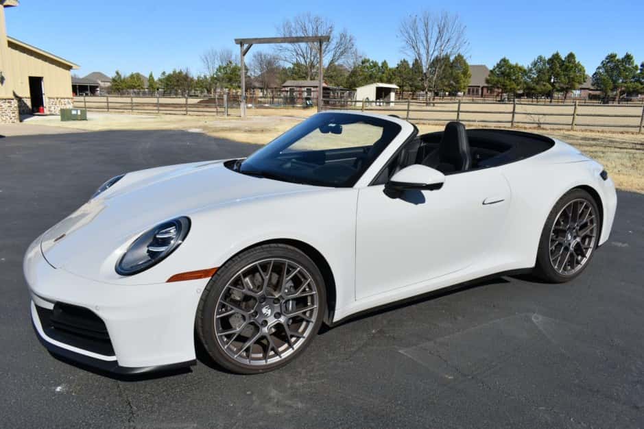 2025 Porsche 992 911 Carrera sold for $138,000
