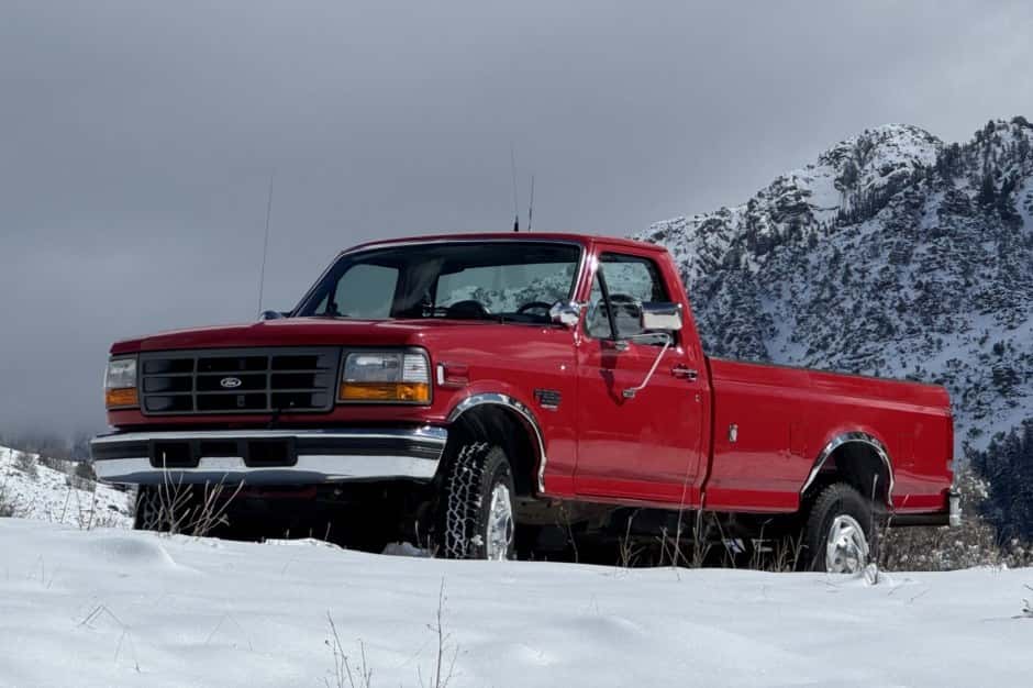 1996 Ford F-Series 1992-1997 sold for $28,000