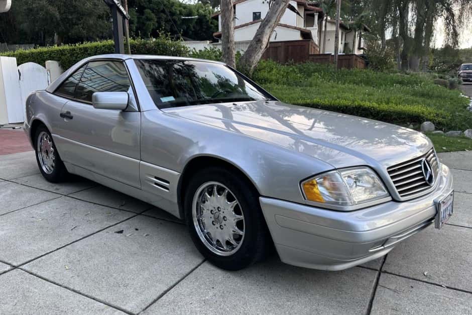 1998 Mercedes-Benz R129 SL sold for $15,000