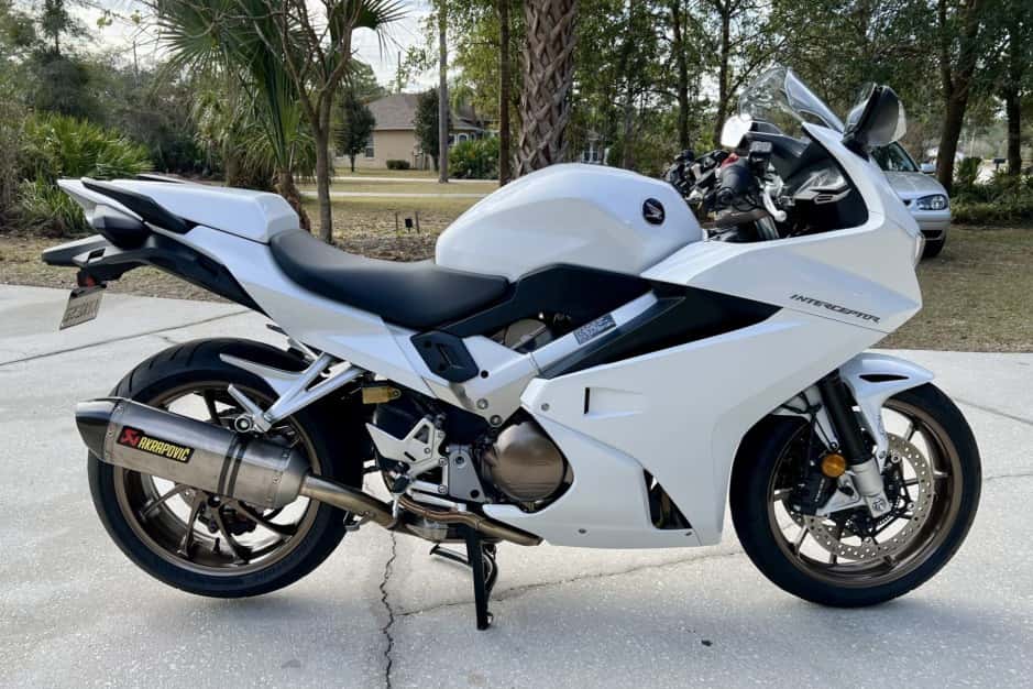 2015 Honda VF & VFR sold for $6,800