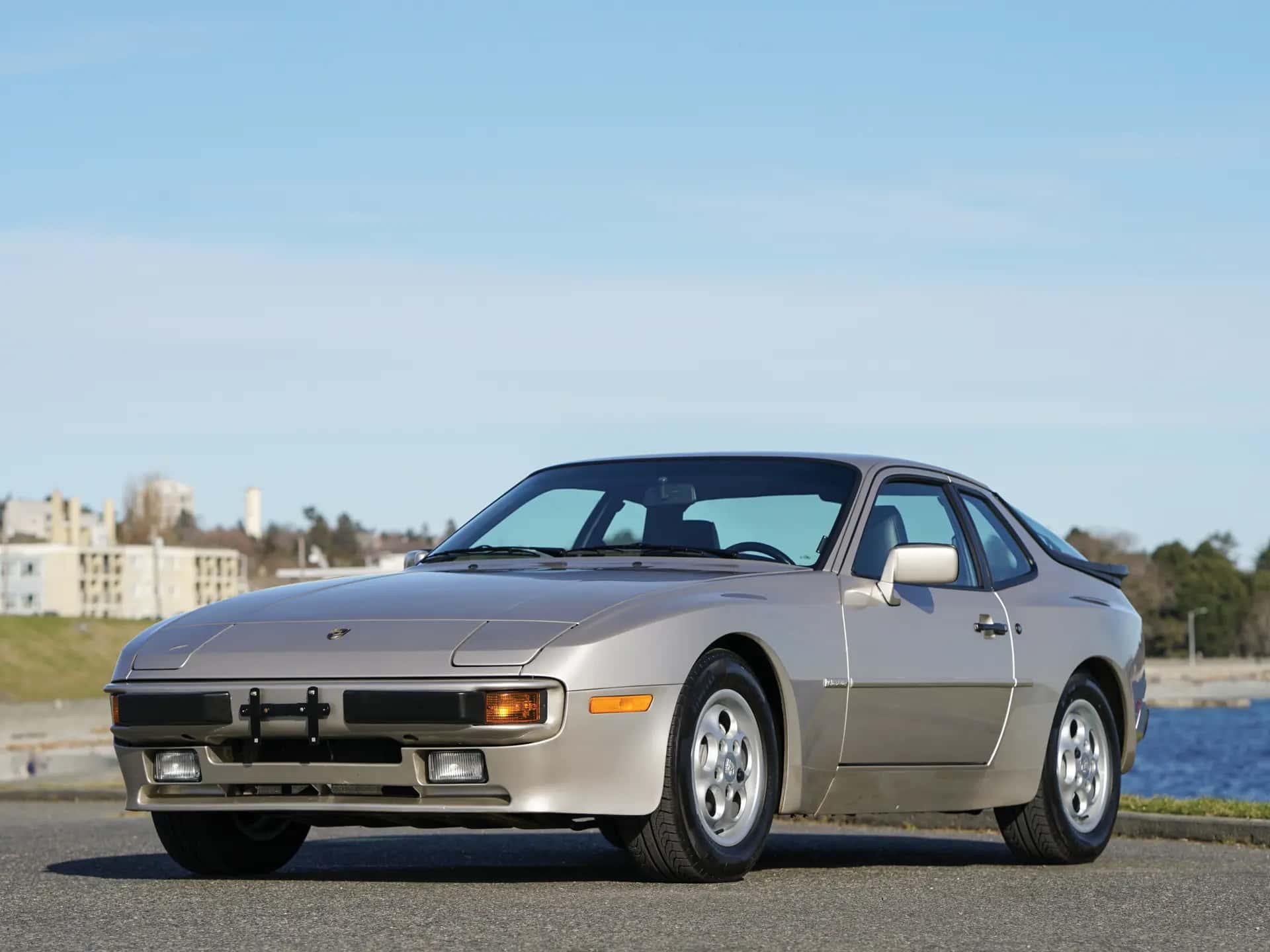 1987 Porsche 944 S sold for $22,400