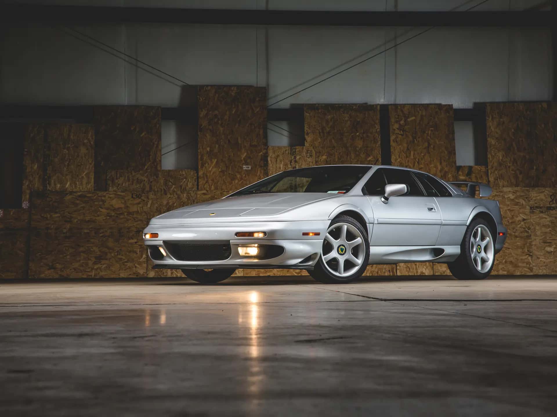 2001 Lotus Esprit V8 SE sold for $40,250