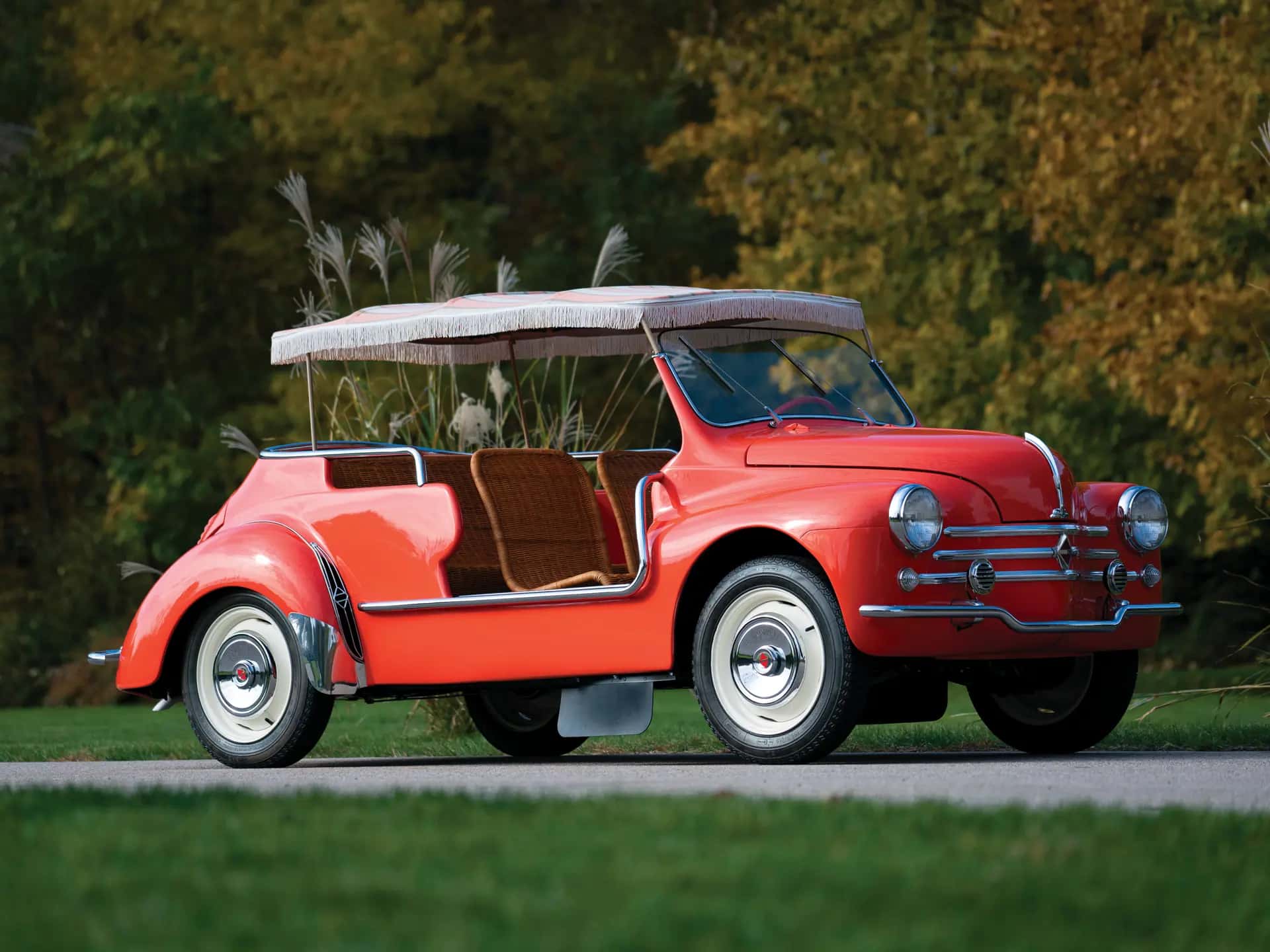 1960 Renault 4CV Jolly sold for $106,400