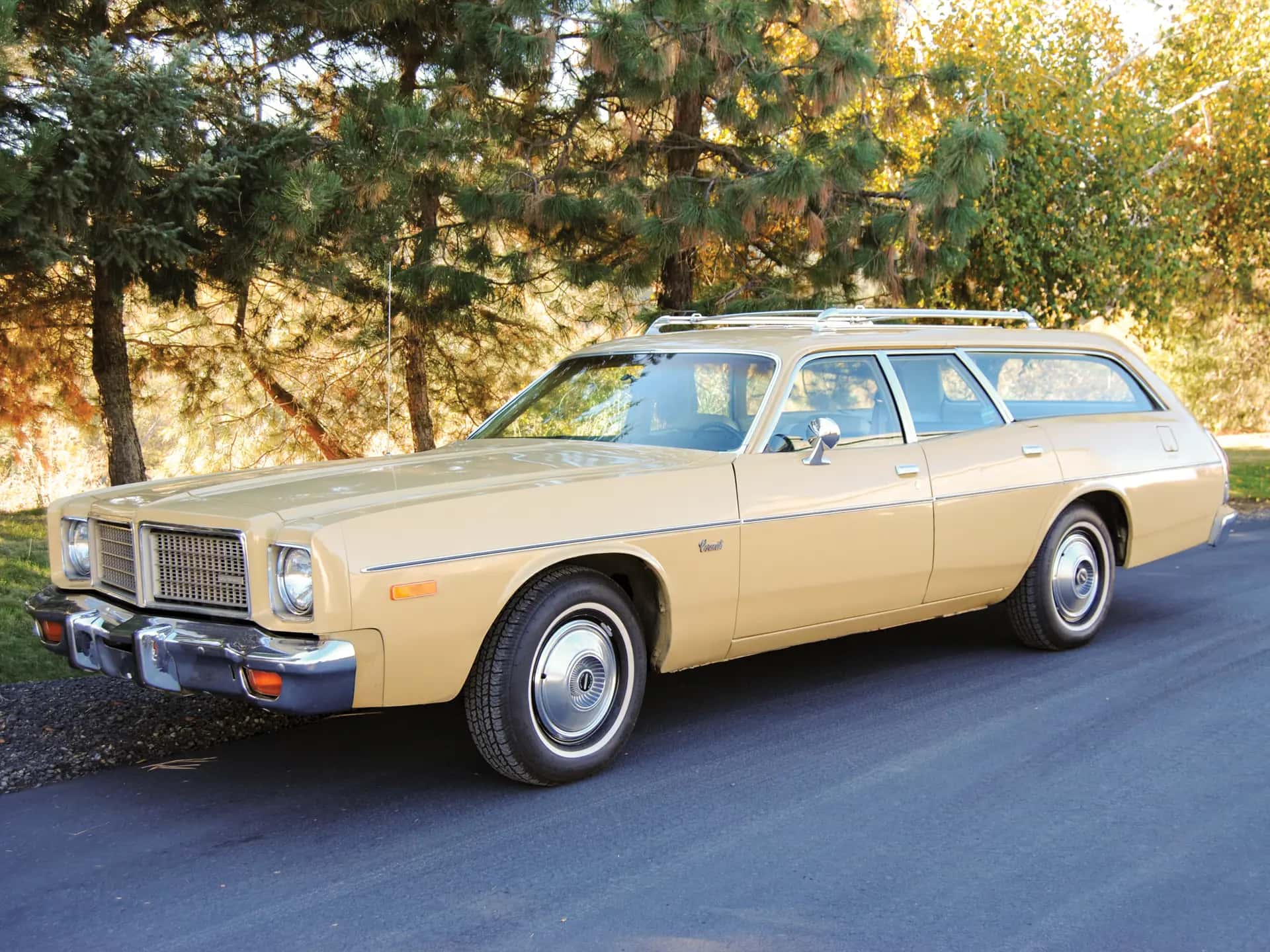 1975 Dodge Coronet Station Wagon sold for $5,600