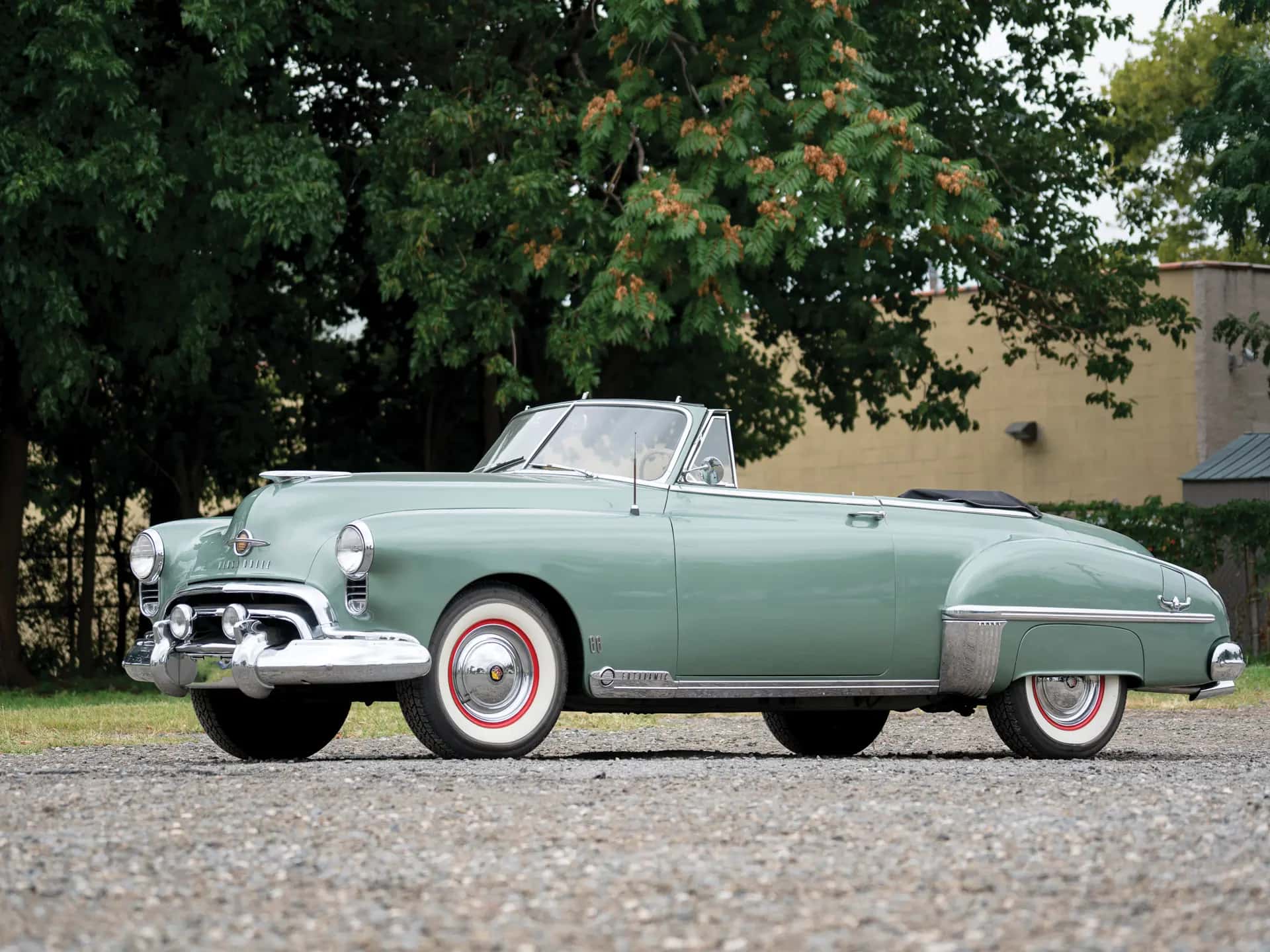 1949 Oldsmobile Futuramic 88 Deluxe Convertible sold for $42,900