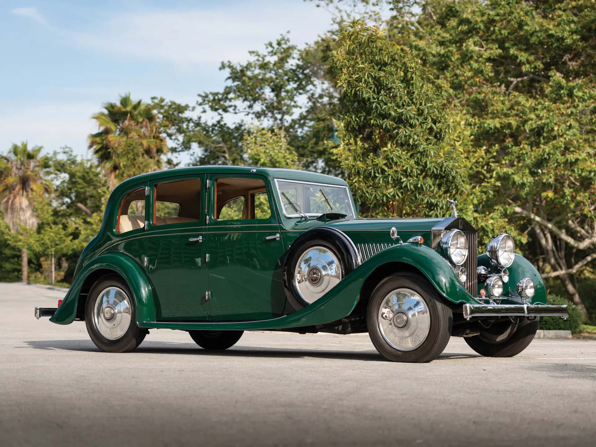 1937 Rolls-Royce 25/30 Saloon sold for $60,500