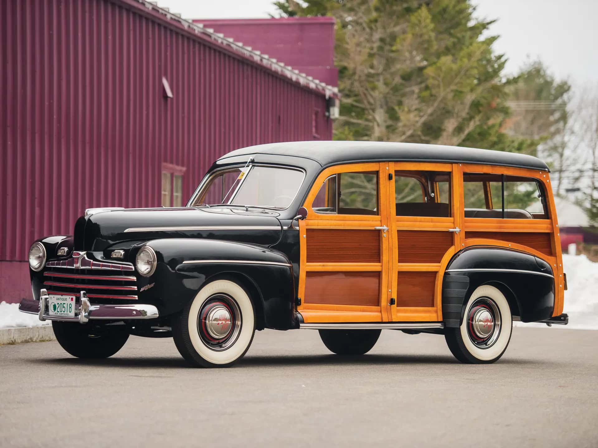 1946 Ford Super DeLuxe Station Wagon sold for $123,200