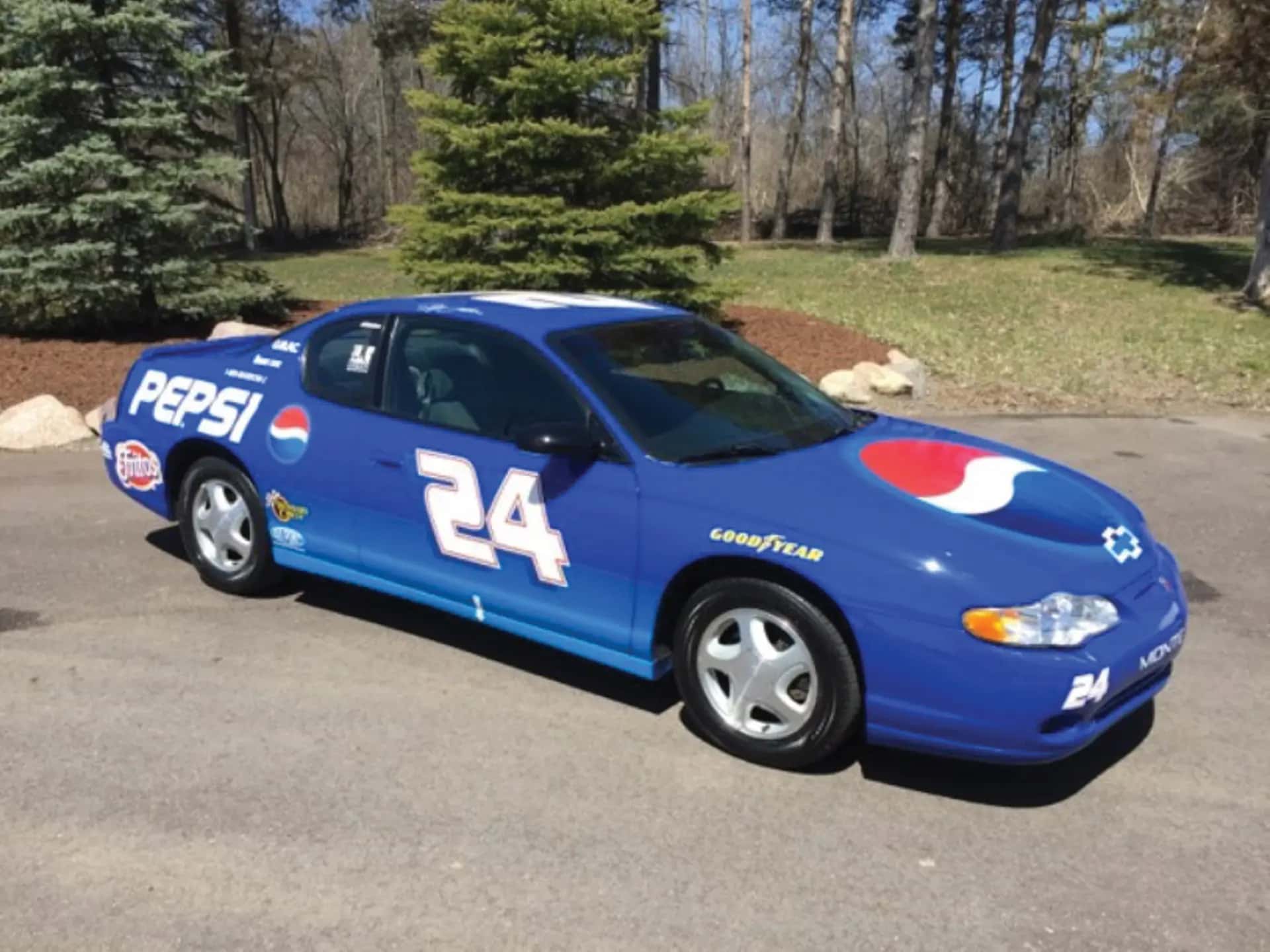 2000 Chevrolet Monte Carlo 'Jeff Gordon #24' sold for $0