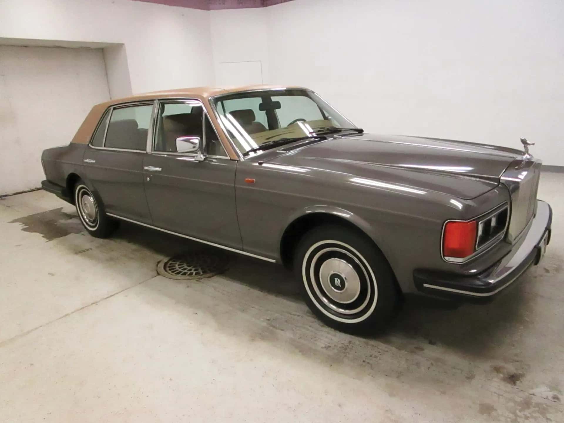 1985 Rolls-Royce Silver Spur sold for $0