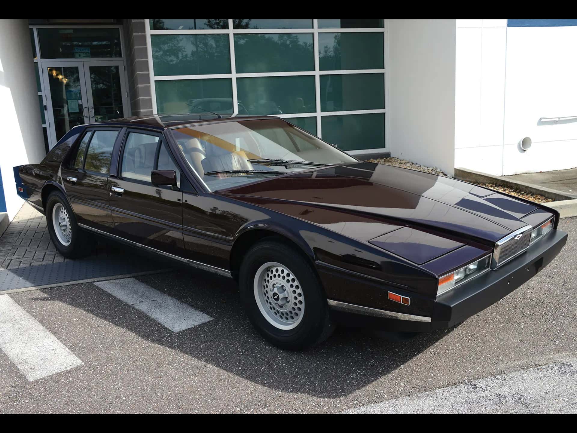 1984 Aston Martin Lagonda sold for $88,000