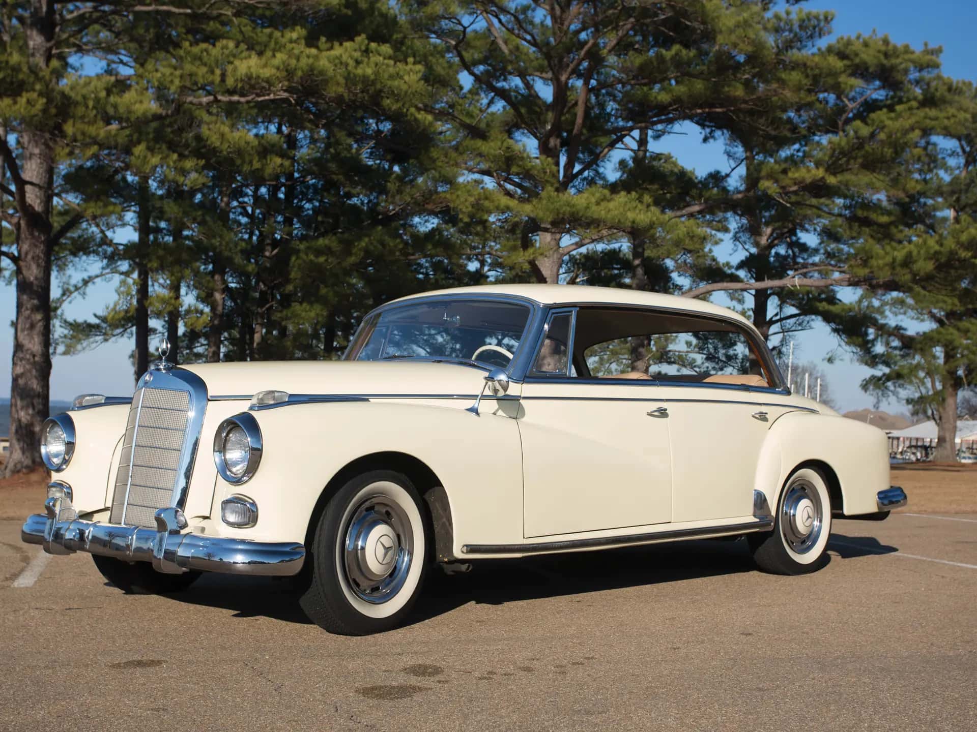 1960 Mercedes-Benz 300 d 'Adenauer' sold for $49,500