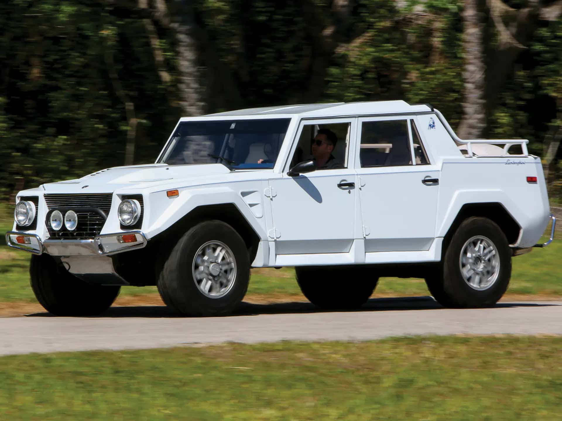 1990 Lamborghini LM002 LM/American sold for $368,500