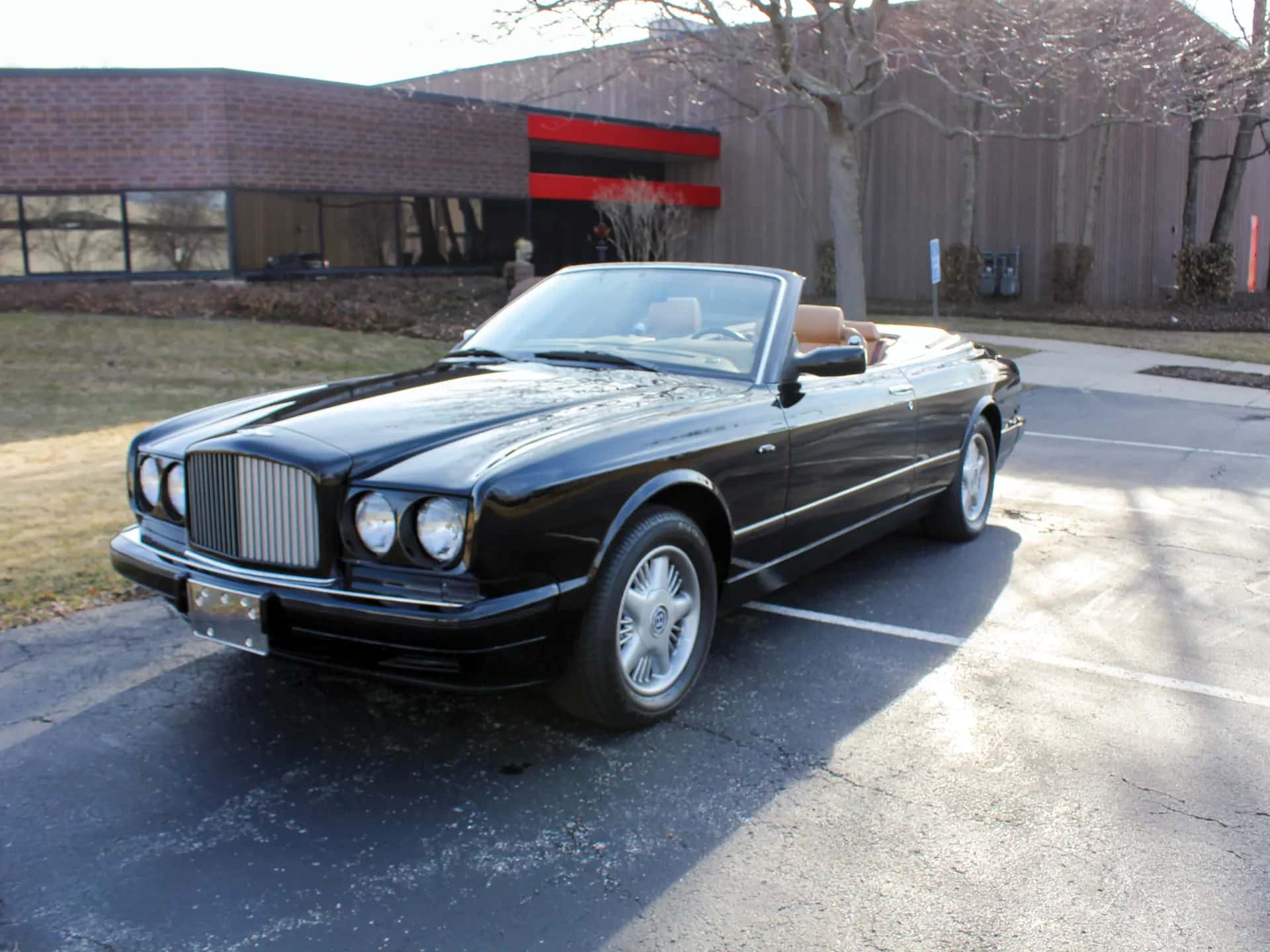 1997 Bentley Azure sold for $43,450