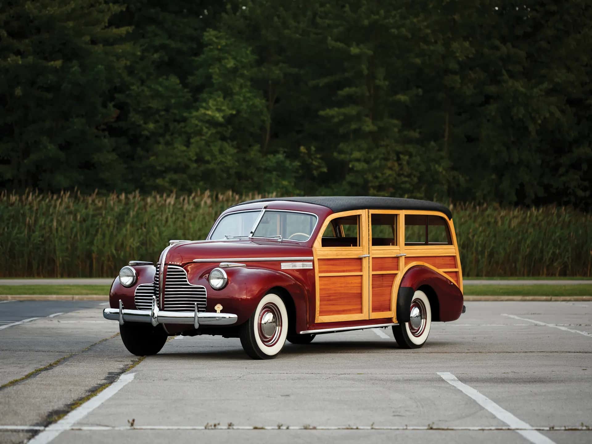 1940 Buick Super Estate Wagon sold for $145,600
