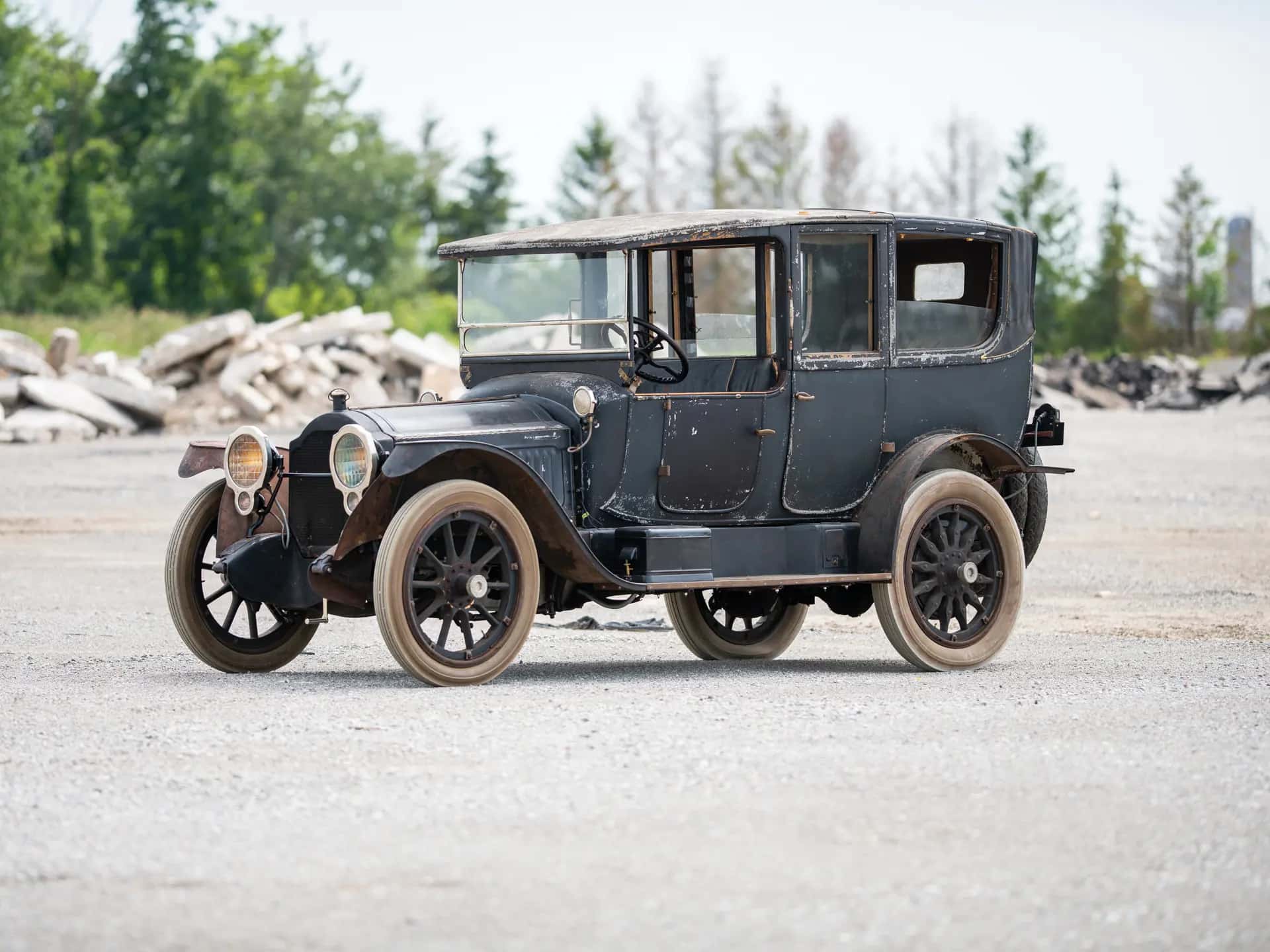 1916 Packard Twin Six Landaulet sold for $71,500