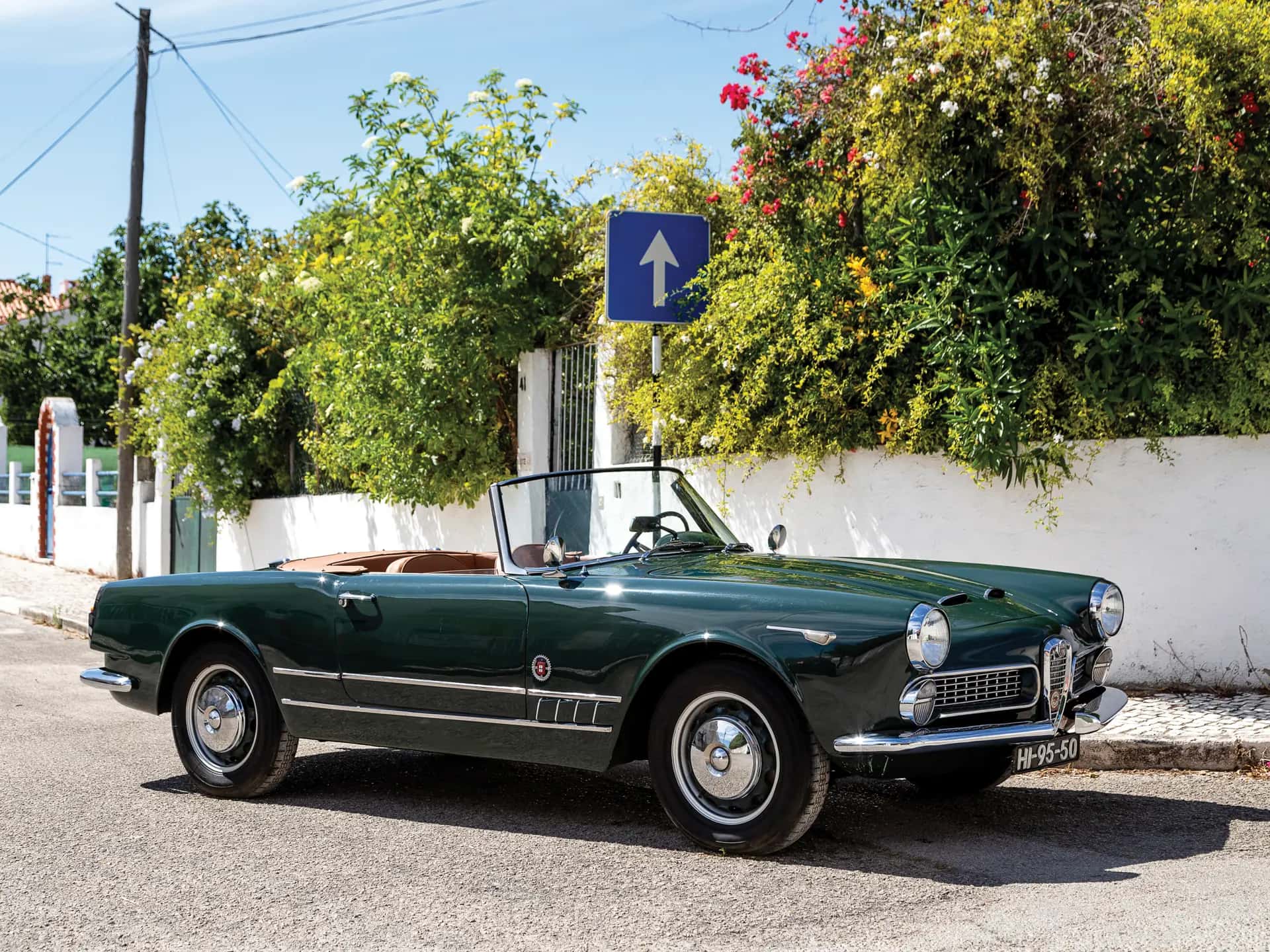 1960 Alfa Romeo 2000 Spider sold for €80,500