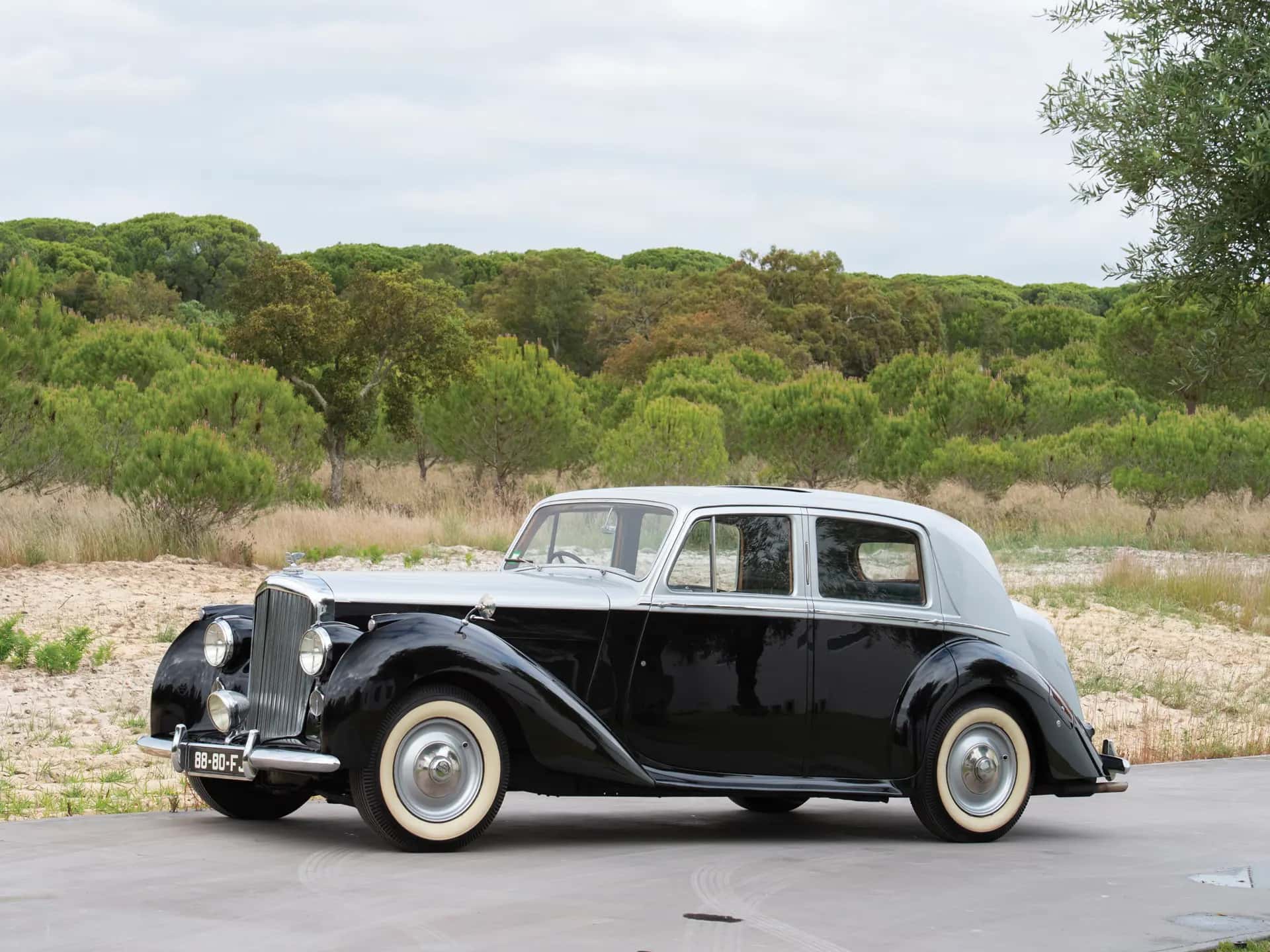 1950 Bentley Mark VI Saloon sold for €25,300