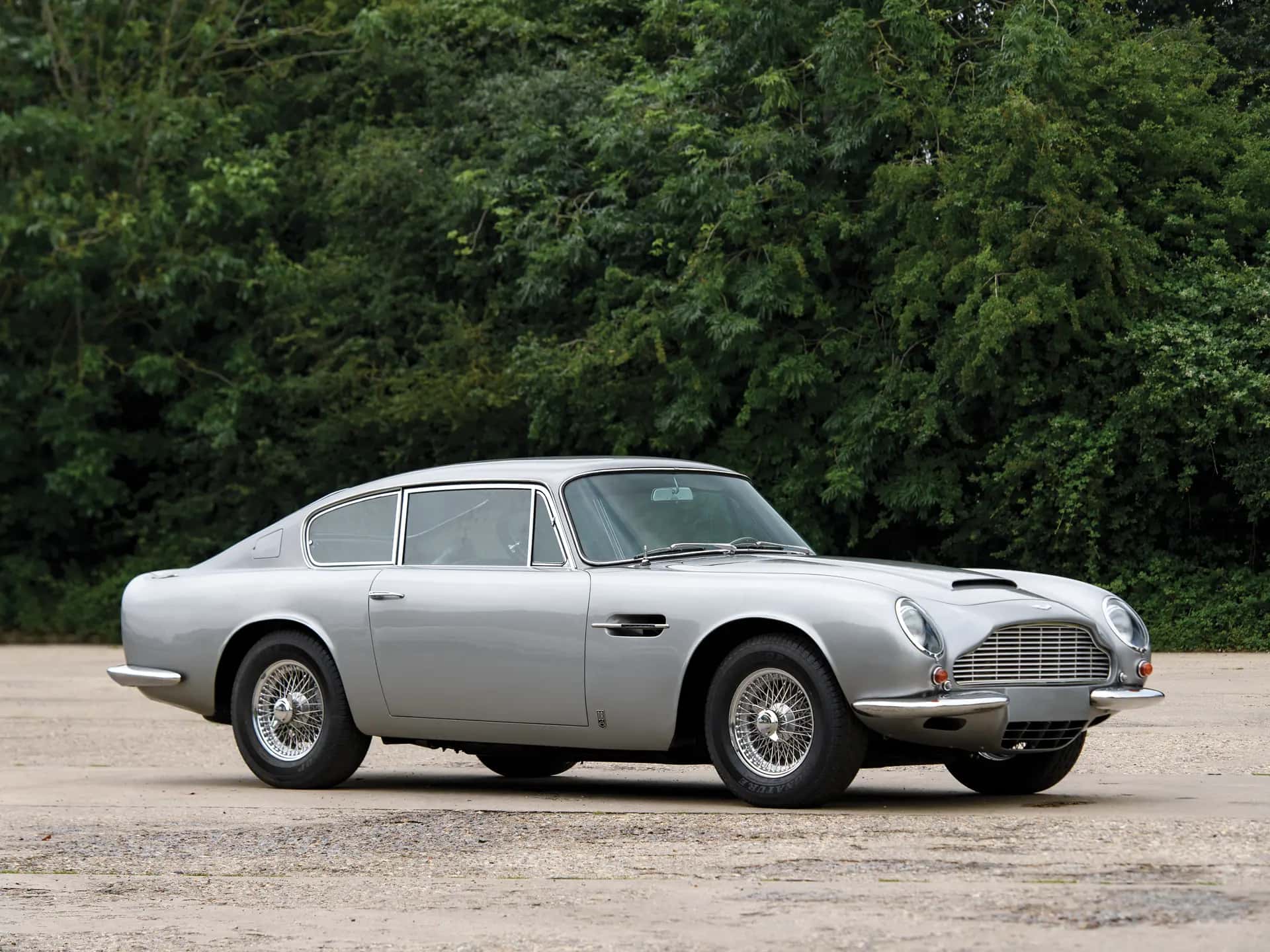 1969 Aston Martin DB6 Mk 2 Vantage sold for $434,000